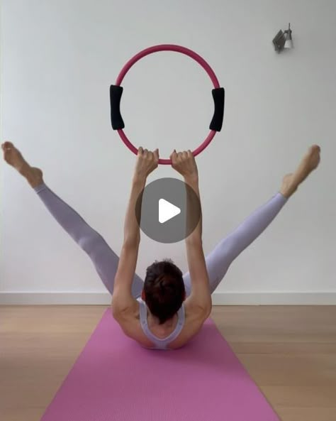 Magic Circle Workout, Pilates Circle Ring Exercises, Magic Circle Pilates, Pilates Ring Exercises, It Woman, Pilates Workout Plan, Pilates Video, Pilates Videos, Exercise Plans