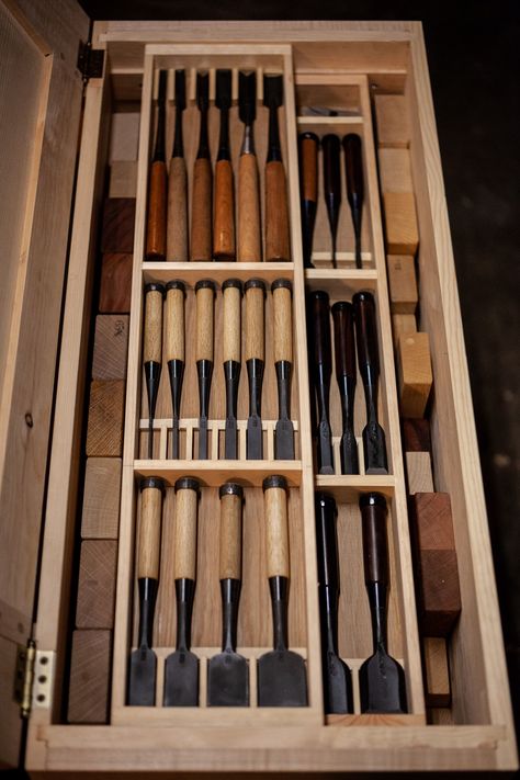 Hybrid Japanese and Western Tool Chest | by Zuye Zheng | Medium Wood Tool Chest, Japanese Woodworking Projects, Japanese Woodworking Tools, Japanese Carpentry, Japanese Chisels, Wood Tool Box, Japanese Tools, Wooden Tool Boxes, Japanese Joinery