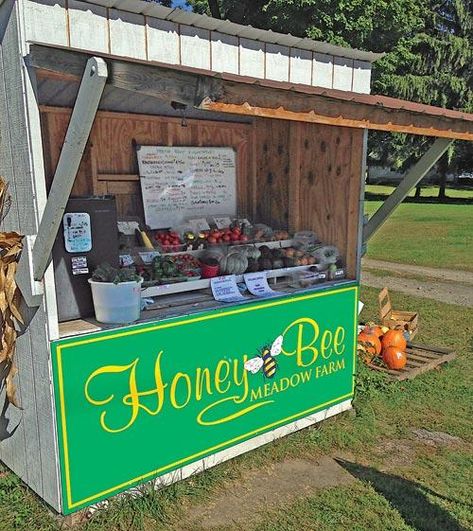 Road Side Stand Ideas, Road Side Stand, Honey Stand, Roadside Farm Stand, Veggie Stand, Farm Market Ideas, Roadside Stand, Produce Stand, Vegetable Stand