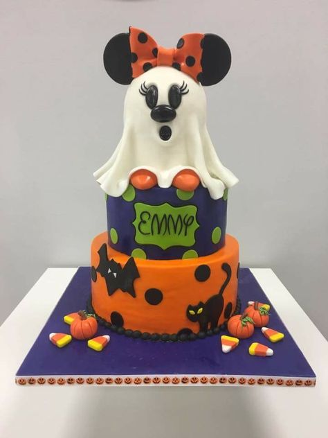 Minnie mouse ghost cake Minnie Halloween Cake, Spooky Minnie Mouse Party, Disney Halloween Birthday Cake, Halloween Mickey Cake, Minnie Mouse Halloween Cake, Halloween Minnie Mouse Party, Minnie Halloween Birthday Party, Minnie Mouse Halloween Birthday Party, Disney Halloween Cake