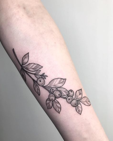 Blueberry sprig I got to do yesterday. I really like pieces like this, the placement, the style, just the whole look of it. 🤘 Sprig Tattoo, Berries Tattoo, Huckleberry Tattoo, Lisa Tattoo, Coffee Tattoo, Branch Tattoo, Coffee Tattoos, Vine Tattoos, Floral Tattoo Sleeve