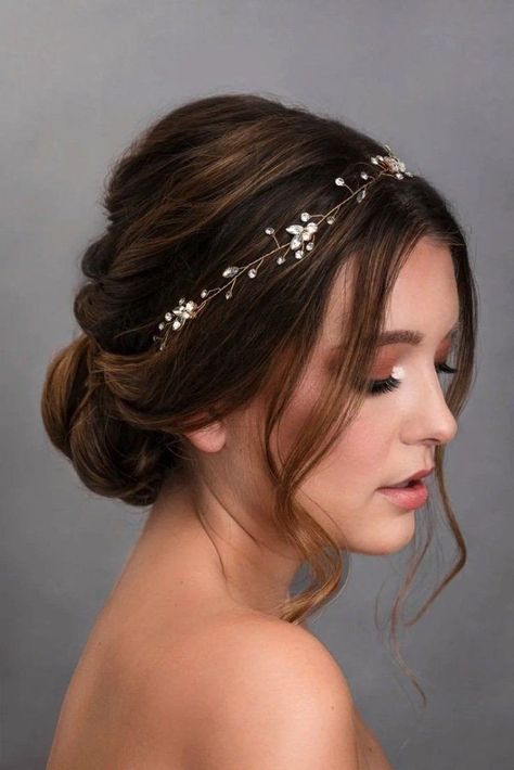 Bridal Hair Updo With Hairpiece, Boho Wedding Hairstyles Dark Hair, Fancy Bun, Hairstyle Bridesmaid, Bridle Dress, Cute Wedding Hairstyles, Graduation Hair, Wedding Hair Up, Bridal Hairdo