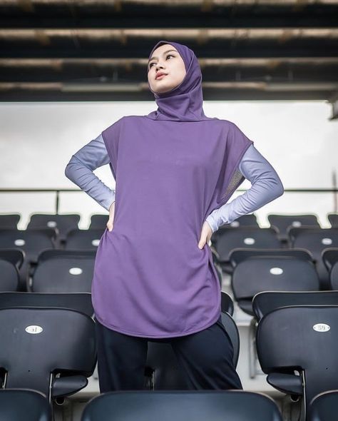 Hijab Active Wear, Hijabi Sports Outfit, Hijab Gym Outfit, Running Wear Women, Modest Gym Wear, Modest Workout Clothes, Modest Gym, Modest Workout, Modest Gym Outfit