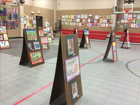 Made these 4.5 foot tall, double-sided displays for our annual art show for $14 each. Tied them together with twine and hung art with tape. Easy, lightweight, they fold flat, durable....run to Lowes right now! معرض فني, Classe D'art, School Displays, Art And Craft Videos, Ecole Art, Anna White Diy, Exhibition Display, Anna White, School Art Projects