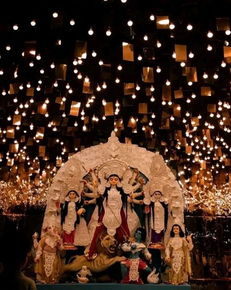 Durga Puja Aesthetic Pic, Durga Puja Wallpaper Aesthetic, Durga Maa Aesthetic Wallpaper, Maa Durga Asthetic Pic, Durga Puja Aesthetic Wallpaper, Durga Puja Kolkata Aesthetic, Durga Pujo Aesthetics, Durga Maa Kolkata, Maa Durga Kolkata Photography