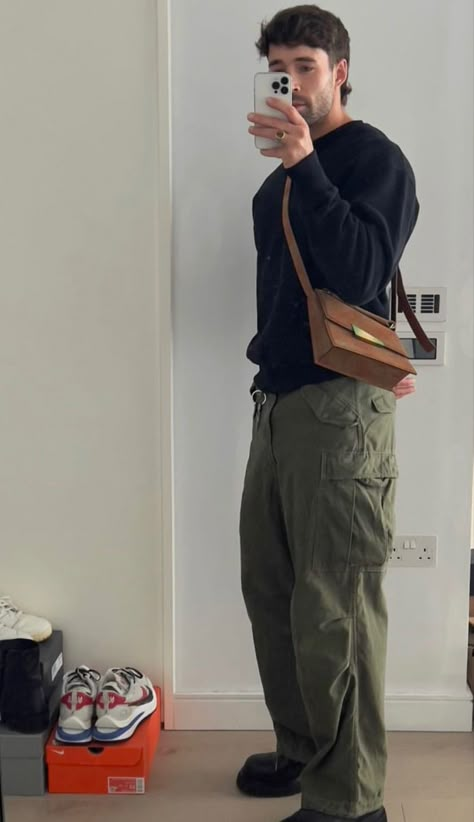 Green Cargo Fits Men, Dark Green Baggy Pants Outfit, Olive Green Pants Outfit Mens Streetwear, Dark Olive Pants Outfit Men, Dark Green Cargo Pants Outfit Men, Dark Green Pants Outfit Men, Olive Cargo Pants Outfit Men, Green Corduroy Pants Outfit Men, Olive Pants Outfit Men