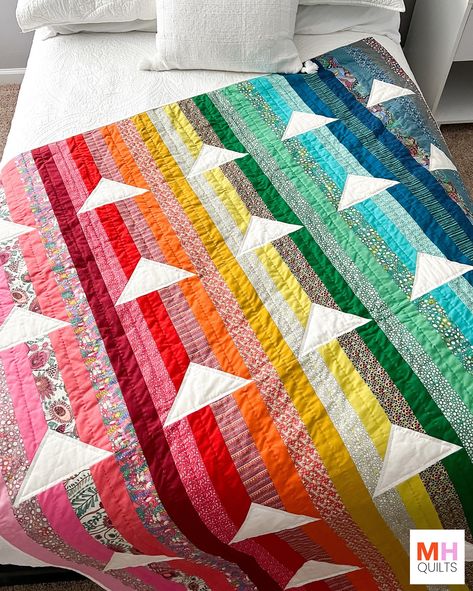 Fantasy Fabric, Modern Quilt Pattern, Rainbow Quilt, Beginner Quilt Patterns, Windham Fabrics, Modern Quilt Patterns, Traditional Quilts, Pillow Fabric, Modern Quilt