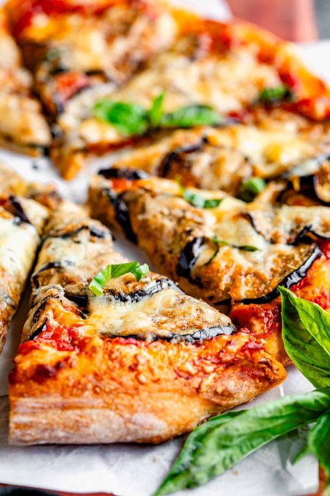 Best news ever: Dinner can be ready in 35 minutes flat when this Eggplant Pizza is on the menu for pizza night! That’s faster than delivery! Everyone will love how this easy homemade pizza tastes like a combination of eggplant parmesan and pizza! Eggplant Parm Pizza, Eggplant Parmesan Pizza, Pizza With Eggplant, Pizza Eggplant, Eggplant Pizza Recipe, Fancy Cooking, Eggplant Pizza, Sauteed Eggplant, Pizza Oven Recipes