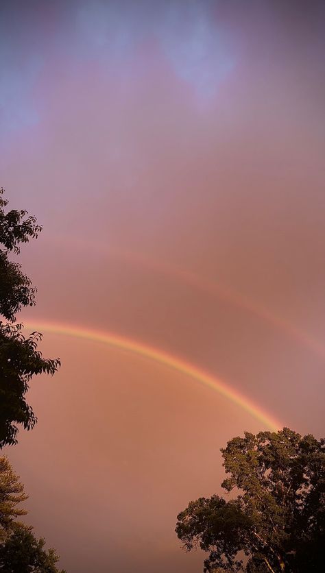 Rainbow Group, Double Rainbows, Sky Rainbow, Leaves Photography, Rainbow Sunset, Bad Girl Quotes, Double Rainbow, Backgrounds Phone, Rainbow Sky