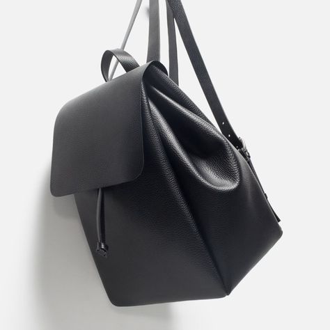 Pin for Later: 24 Gifts Every 20-Something Will Love A Creative Carryall Zara Backpack, Minimal Accessories, Flap Backpack, Minimalist Bag, Zara Bags, Popsugar Fashion, Best Gift Ideas, Branded Bags, Popsugar