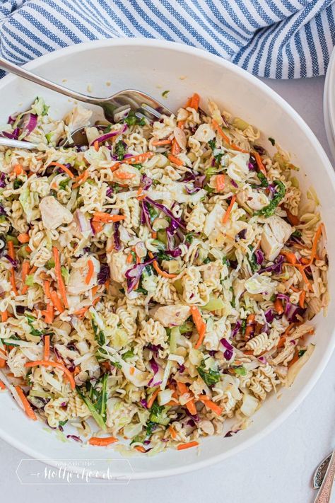 Ramen Noodle Chicken Salad, Ramen Noodle Salad With Chicken, Ramen Chicken Salad, Chicken Cabbage Salad, Chicken Salad With Cabbage, Easy Chinese Chicken Salad, Asian Chicken Salad With Ramen Noodles, Chinese Chicken Salad With Ramen Noodles, Chin Chin Chinese Chicken Salad Recipe