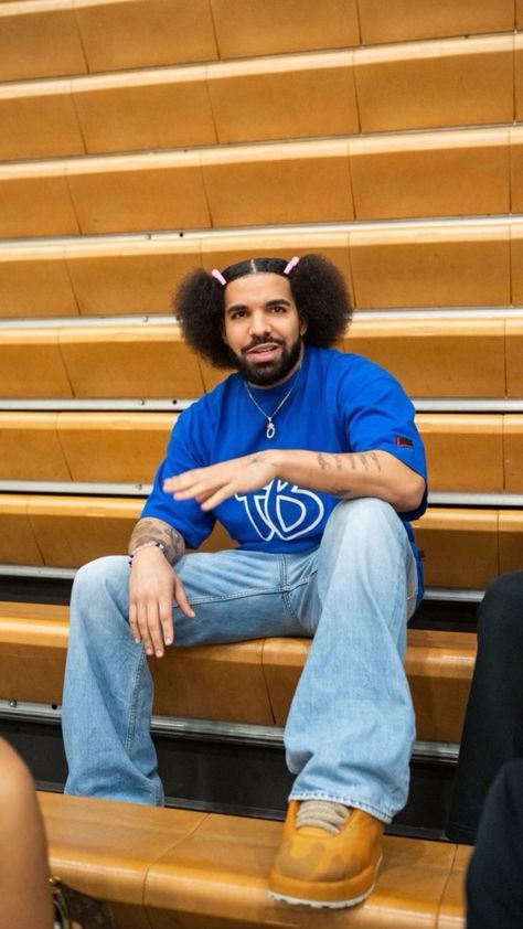 Drake Funny, Drake Concert, Drake Clothing, Drake Photos, Drake Drizzy, Drake Graham, Drake Quotes, Pink Hair Clips, Aubrey Drake