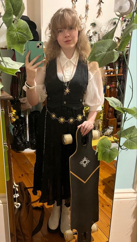 Casual Wizard Outfit, Celestial Goth Outfit, Wizard Outfit Ideas, Whimsigoth Vest Outfit, Witchy Casual Outfit, Wizard Inspired Outfits, Spring Witch Outfit, Wizard Core Outfit, Whimsie Goth