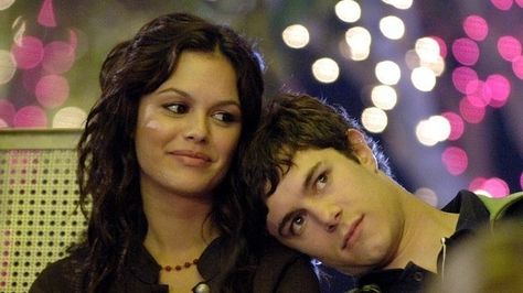 Sandy Cohen, Rachel Bilson The Oc, Good Boyfriend, Oc California, Marissa Cooper, Best Tv Couples, Adam Brody, Tv Show Couples, Rachel Bilson