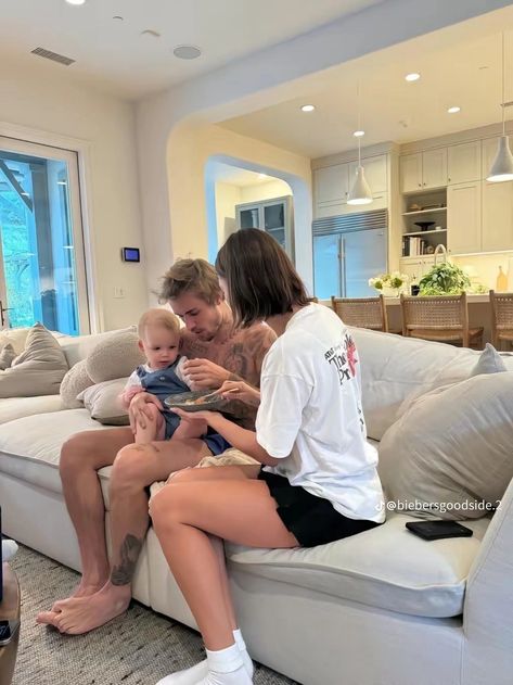 Justin Bieber Singing, Justin Bieber Baby, Hayley Bieber, Justin Hailey, Camila Morrone, Cutest Couple Ever, Justin Beiber, The Love Club, Better Half