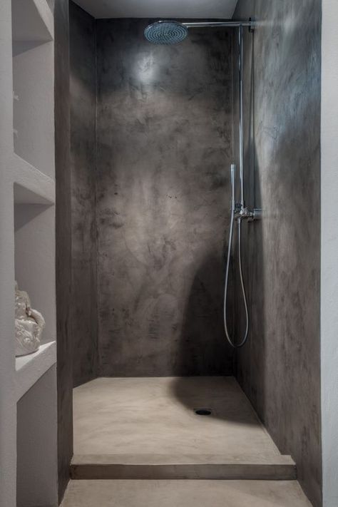 Simple Concrete shower design - Home Decorating Trends - Homedit Grand Bathroom, Bathroom Glass Wall, Pinterest Bathroom, Drømme Bad, Cement Bathroom, Concrete Shower, Grey Bathroom Tiles, Bilik Air, Bathroom Shower Walls