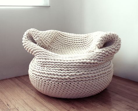 There’s nothing quite like snuggling up in a hand-knitted blanket so why not knit an entire seat?! Using knitting techniques from her home of Oaxaca, Mexico, designer Amaya Guiterrez works with a team in Los Angeles to create the handmade Bdoja chair. Diy Bean Bag, Deco Pastel, Unique Furniture Design, Woven Chair, Wool Projects, Beautiful Knitting, Crochet Home, On The Floor, Knitted Blankets