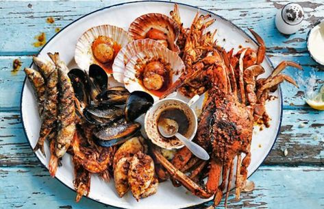 Delicious Portuguese style barbecued seafood platter. Bbq Seafood, Resep Seafood, Seafood Platter, Australian Food, Grilled Seafood, Think Food, Fresh Seafood, Food Platters, Seafood Dishes