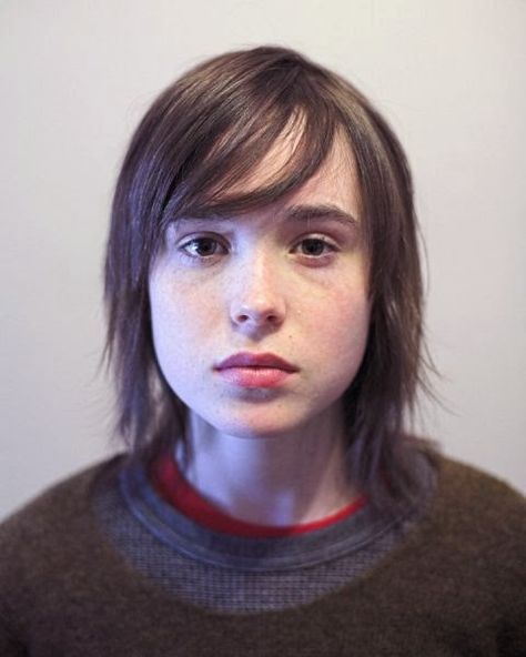 Natural Gamine, Elliot Page, Ellen Page, Random Images, Canadian Actresses, Apple Blossom, Juno, Cortes De Cabello Corto, Celebrity Crush