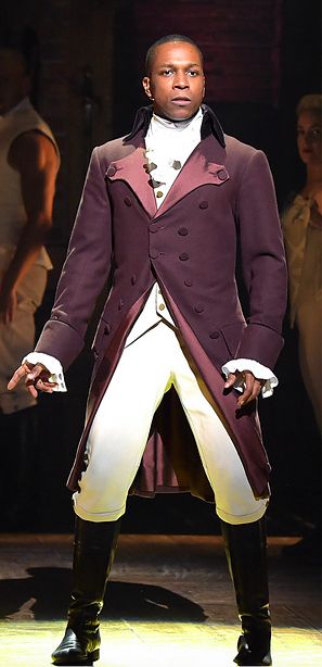 ♡☆♡☆♡☆Aaron Burr Sir ♡☆♡☆♡☆ Aaron Burr Hamilton, Hamilton Burr, Aaron Burr Sir, Hamilton Costume, Hamilton Star, Velvet Dressing Gown, Leslie Odom, Leslie Odom Jr, Aaron Burr