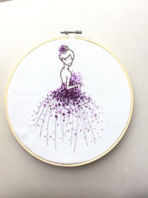 Purple Embroidery Design, Barbie Embroidery, Princess Embroidery, Magic Embroidery, Purple Embroidery, Magic Runes, Embroidery Hoop Art Diy, Diy Embroidery Designs, Animal Embroidery Designs