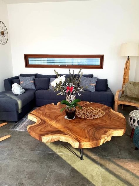 Stump Coffee Table Living Room, Tree Coffee Tables, Tree Trunk Decoration Ideas, Tree Trunk Tables, Wood Stump Table, Wood Stump Coffee Table, Tree Trunk Dining Table, Creative Coffee Table Ideas, Unique Coffee Table Ideas