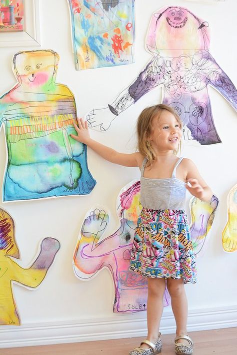 Fun art project for back to school or an all about me unit. Body tracing self portrait! #watercolors #watercolorsforkids #kidsactivities #artforkids Self Portraits For Kids, All About Me Unit, Portraits For Kids, Meri Cherry, Cherry Art, معرض فني, Preschool Art Projects, Cool Art Projects, Self Portraits