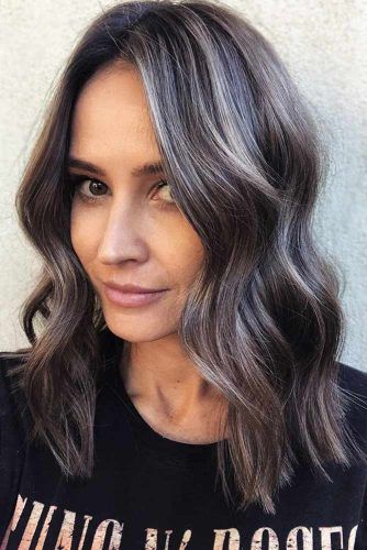 Outstanding Partial Highlights Ideas To Accentuate Your Beautiful Hair Color ★ See more: https://lovehairstyles.com/partial-highlights/ Highlights For Olive Skin Tone Brunettes, Iced Chocolate Hair Color, Low Lights For Dark Hair, Highlights To Hide Gray Hair Brunettes, Toned Highlights, Brown Hair Pictures, Highlights Brunette, Partial Highlights, Highlights Ideas