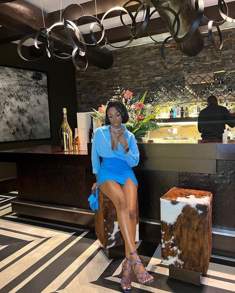 Afternoon Dinner Outfit, Steak House Date Night Outfit, Blue Brunch Outfit Black Woman, Summer Dinner Date Night Outfit, Texas Night Out Outfit, Steak House Dinner Outfit Women, Classy Restaurant Outfit, Restaurant Dinner Outfit, Lunch Date Outfit Black Women