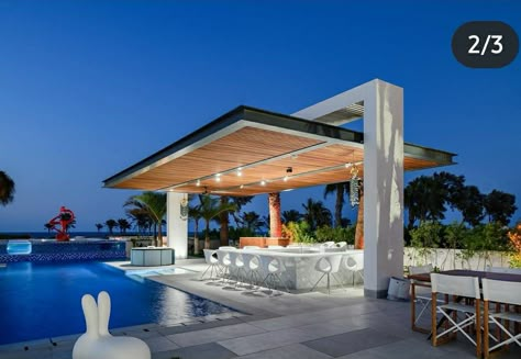 Swimming Pool Bar, Luxury Pools Backyard, Pool Pergola, Modern Pool House, Rooftop Patio Design, Modern Kitchen Cabinet, Dream Backyard Pool, Pool House Designs, Wallpaper Kitchen