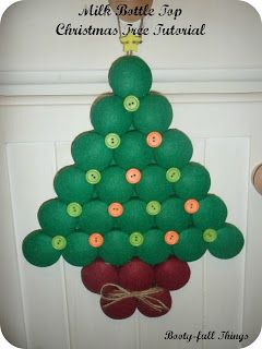 Booty-full Things: Tutorial : Christmas Tree from milk bottle tops -covered with felt Milk Bottle Craft, Recycled Christmas Tree, Bottle Top Crafts, Sewing Christmas Gifts, Christmas Homemade, Bottle Cap Art, How To Make Christmas Tree, Fabric Christmas Trees, Sewing Easy Diy