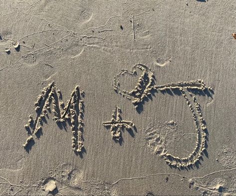 Drawing in the sand of mine and my boyfriend’s initials 💙 #beach #beachvibes #travel #travelphotography #coupleromantic Drawing In The Sand, J Letter Images, Boyfriend Initials, Sand Drawing, Cute Quotes For Instagram, Body Image Art, M Wallpaper, Initial M, Aesthetic Letters