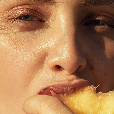 Marie Ange biting a plum in Corsica @marieangecasta Indian Summer, Photo Styling, International Fashion, Photography Inspo, Beauty Photography, Aesthetic Photography, Editorial Photography, Fashion Photographer, Fine Art Photography