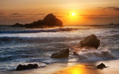 Here’s one of the final shot I got from a day spent shooting at Big Sur. - Big Sur, California - Photo from #treyratcliff Trey Ratcliff at http://www.StuckInCustoms.com Seashore Photography, Sunrise Images, Magical Sky, Big Sur California, California Photos, Water Reflections, Beautiful Sites, Sunset Wallpaper, Incredible Places