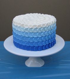 Blue Colour Cake Designs, Blue Ombre Cake, Graduation Cake Designs, Ombré Cake, Wave Cake, Cake Designs For Boy, Boys First Birthday Cake, Blue Frosting, Ocean Cakes