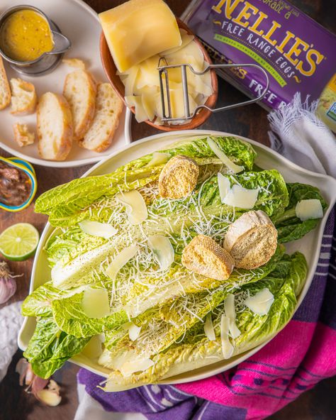 ORIGINAL Tijuana Caesar Salad: A Mexican Classic The Best Caesar Salad, Best Caesar Salad, Healthy Caesar Salad, Caesar Salad Dressing Recipe, Classic Caesar Salad, Green Salad Recipes, Caesar Salad Recipe, Creamy Dressing, Romaine Lettuce Salad