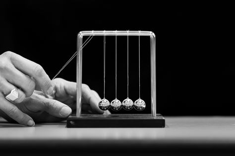 Newton's Cradle  [ Freddie Stevens ] Newtons Cradle, Newton's Cradle, Random Inspiration, Art Class, Art Classes, Art Reference, Black And White, Quick Saves, White