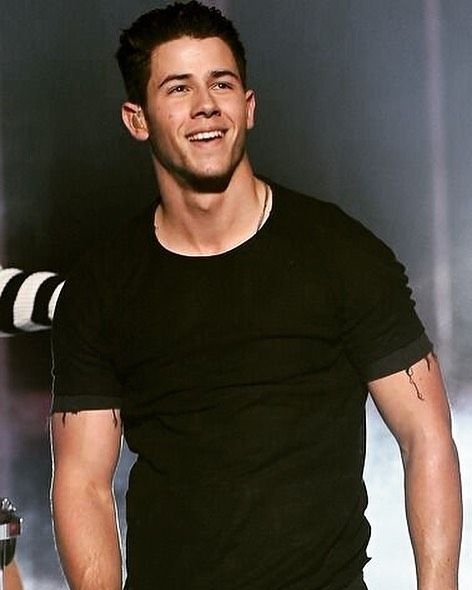 That smile brightens my day! Nick Jonas Smile, That Smile, Nick Jonas, Jonas Brothers, Priyanka Chopra, My Day, Mens Tshirts, Mens Tops, T Shirt