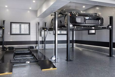 Garage Car Lift Ideas, Garages With Car Lifts, Extra Garage Ideas, Car Enthusiast Garage, Car Workshop Ideas, Garage With Car Lift, Car Lifts For Garage, Garage Car Workshop, Car Lift Garage