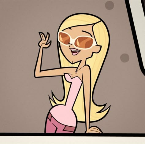 Dakota Total Drama, Blonde Hair Cartoon Character, Island Drama, Total Drama Pfp, Getting Prettier, Blonde Hair Cartoon, Foto Cartoon, Instagram Cartoon, Cartoon Strip