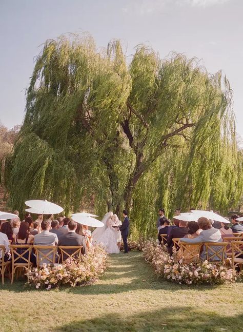 Wedding Venue Backyard, Sculpture Garden Wedding, June Wedding Venues, Wildflower Wedding Flower Arrangements, Spring Garden Wedding Ceremony, Small Garden Ceremony Wedding, Weeping Willow Tree Wedding Ceremony, Colombian Inspired Wedding, Dreamy Spring Wedding