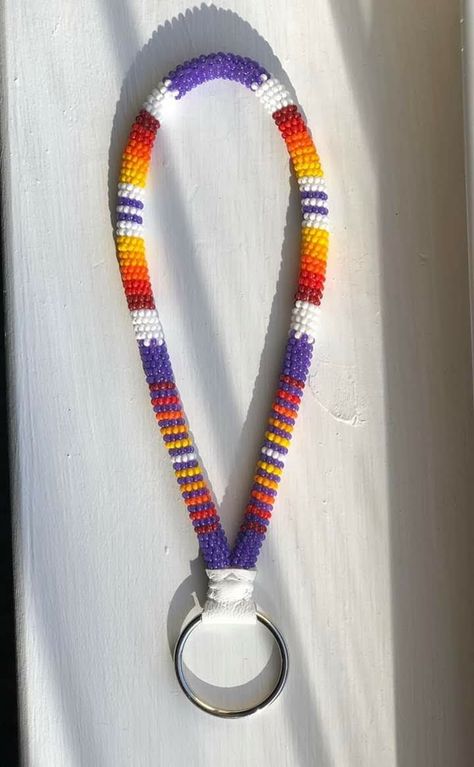 Indigenous Beaded Lanyard, Beaded Wristlet Keychain Native, Native Beaded Lanyards, Native Beaded Keychains, Beaded Keychains Native American, Beadwork Keychain, Beaded Lanyards Diy, Beaded Lanyard Patterns, Beaded Lanyards Native American