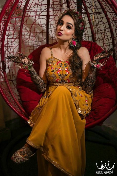 Mehandi Dress, Mehendi Dress, Mehandi Outfits, Haldi Ceremony Outfit, Haldi Dress, Haldi Outfits, Function Dresses, Mehndi Dress, Mehendi Outfits