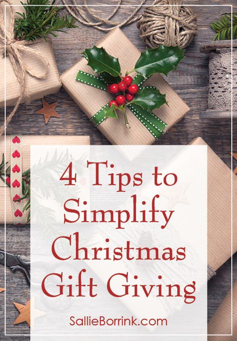 4 Tips to Simplify Christmas Gift Giving and make this a wonderful holiday season! #christmastips #simplifychristmas #giftgiving Simplify Christmas, Free Gift Idea, Cute Christmas Stockings, Christmas Stockings Diy, Christmas Wrap, Christmas Entertaining, Classy Christmas, Christmas Planning, Wrap Ideas