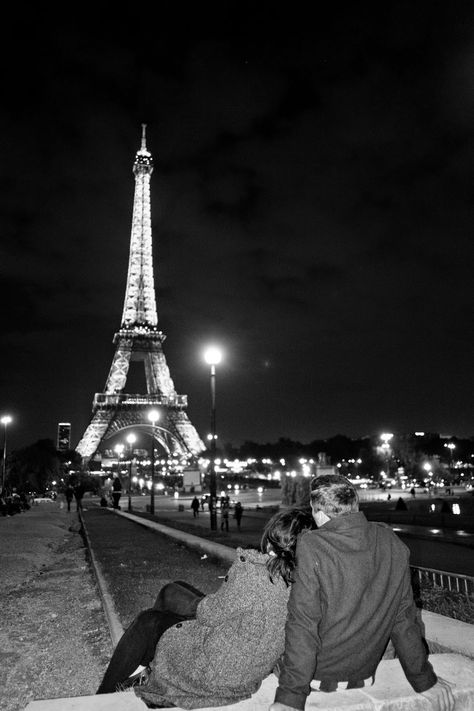 Paris: Day 2 -- Eiffel Tower Torre Eiffel Paris, From Paris With Love, Paris Couple, Eiffel Tower At Night, Paris Pictures, Paris Aesthetic, Cindy Kimberly, Paris Love, Romantic Night