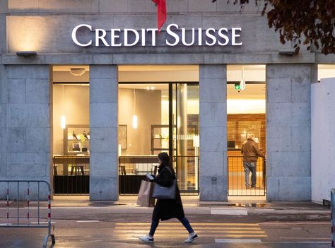 FILE PHOTO: Logo of Swiss bank Credit Suisse is seen in Bern Swiss Bank, St. Gallen, Credit Suisse, Investment Banking, Wipe Out, Financial Markets, In Law Suite, Bern, Banking