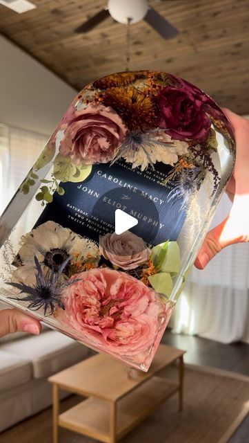 Flower Preservation on Instagram: "Would you guys react this way if I did this to your wedding bouquet?!  #reels #reelsinstagram #weddingreels #wedding #bouquetpreservation #smallbusinessreels #preservationreels  #flowerpreservation #preservedflower #flowers #weddingbouquet #dayinthelife #workwithme #vlog #2023bride #2024bride #fallwedding #weddingvendor #resinartist #dailyart #florist #floraldesign" Ways To Preserve Wedding Bouquet, Wedding Bouquet Preservation Ideas, How To Preserve Wedding Bouquet, Preserving Wedding Bouquet, Wedding Flower Preservation Ideas, Bouquet Preservation Ideas, Flower Preservation Ideas, Preserve Wedding Bouquet, Wedding Flowers Preservation Ideas