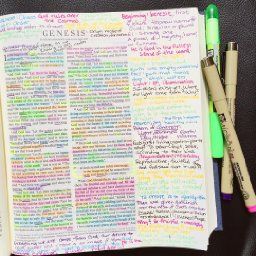 Highlighter Study, Highlighted Bible, Bible Journal Notebooks, Cute Bibles, Bible Journaling Ideas Drawings, Bible Journal Notes, Learn Japanese Words, Inspire Bible Journaling, Bible Study Notebook