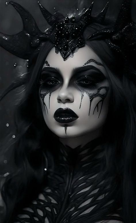 Makeup Ideas Drawing, Dark Queen, Gothic Fantasy Art, Halloween Makeup Scary, Dark Fairy, Goth Art, Horror Movie Characters, Dark Tattoo, Dark Art Illustrations