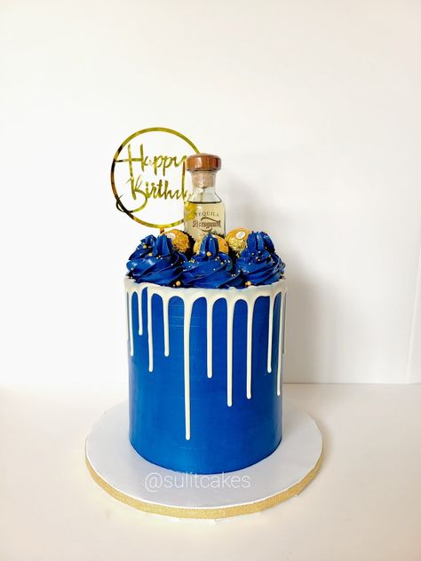 Royal Blue Birthday Cake, Tequila Cake, Blue Drip Cake, Royal Blue Cake, Yellow Wedding Cake, 20th Bday, Blue Birthday Cakes, 3 Layer Cakes, Blue Icing